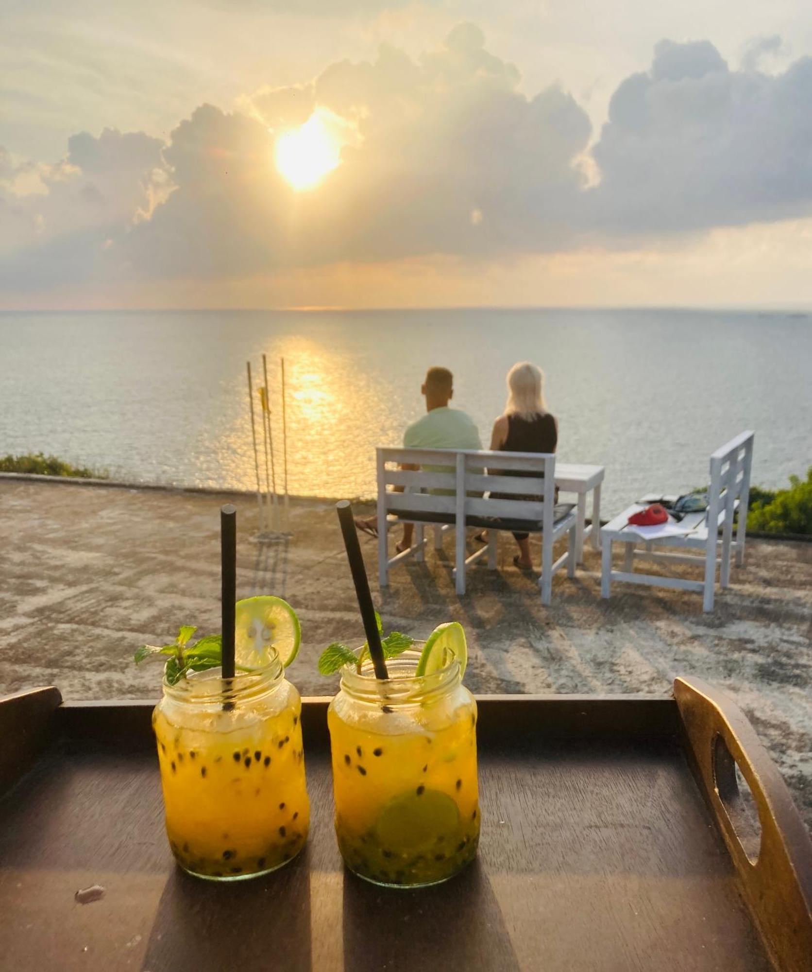 Jungle Beach Restaurant And Hotel-Jbr Galle Eksteriør billede