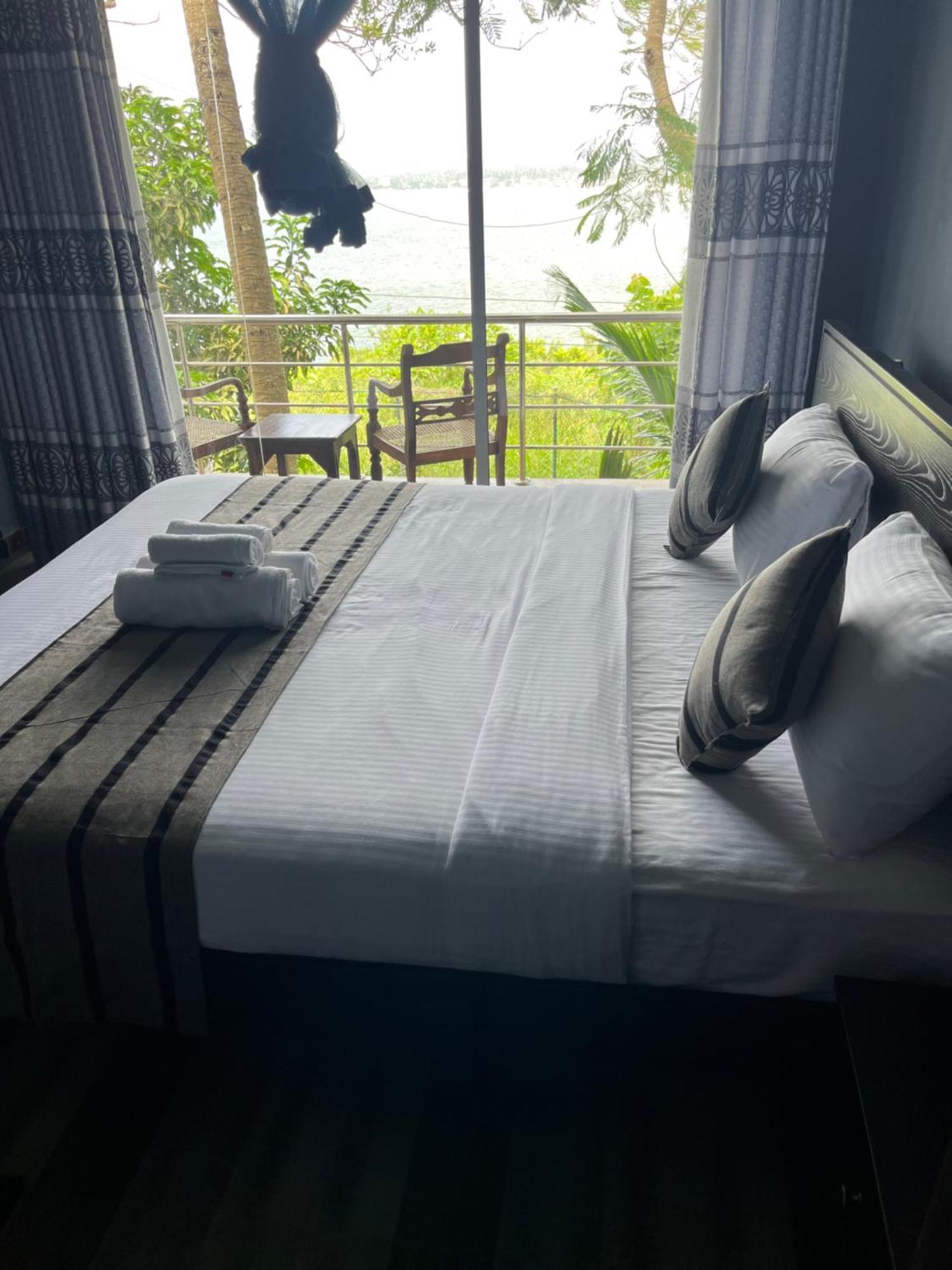 Jungle Beach Restaurant And Hotel-Jbr Galle Eksteriør billede